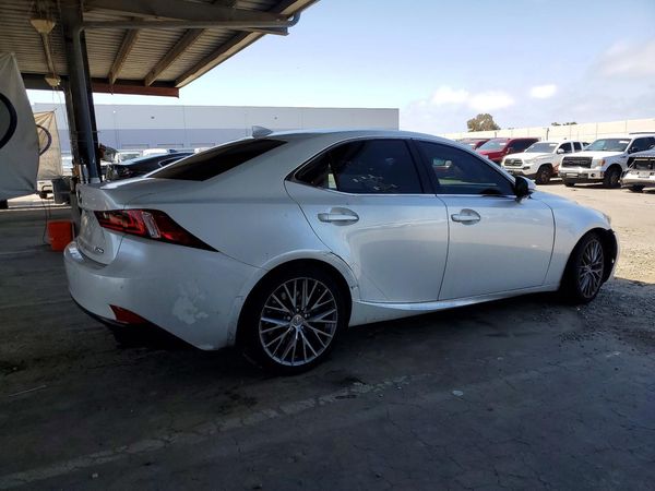2016 LEXUS IS 200t