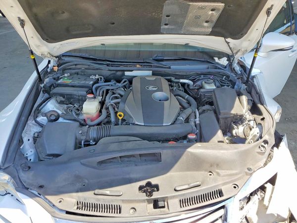 2016 LEXUS IS 200t