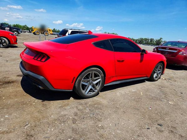 2026 FORD MUSTANG I4