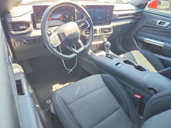 2026 FORD MUSTANG I4