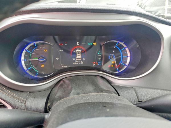 2023 CHRYSLER PACIFICA
