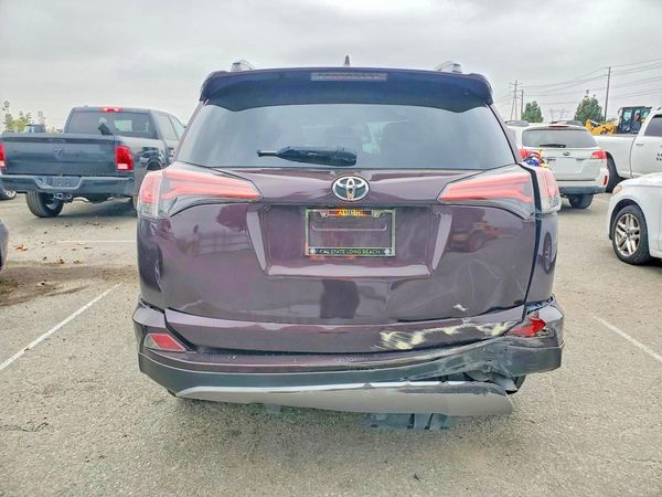 2017 TOYOTA RAV4 XLE