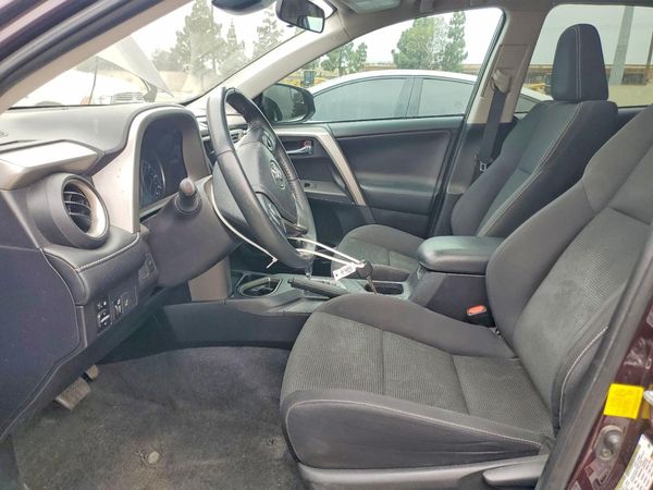 2017 TOYOTA RAV4 XLE