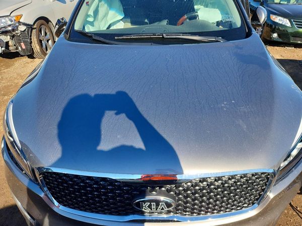 2016 KIA SORENTO L / LX