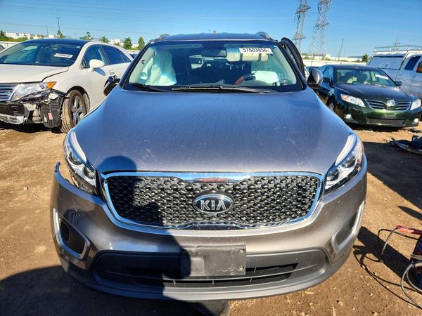 2016 KIA SORENTO L / LX