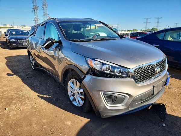 2016 KIA SORENTO L / LX