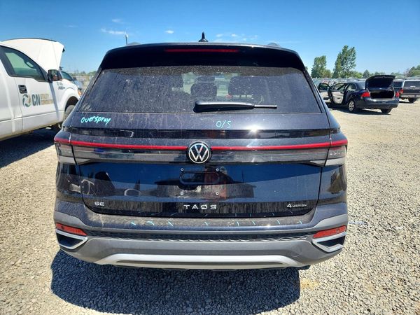 2025 VOLKSWAGEN TAOS 4Motion SE
