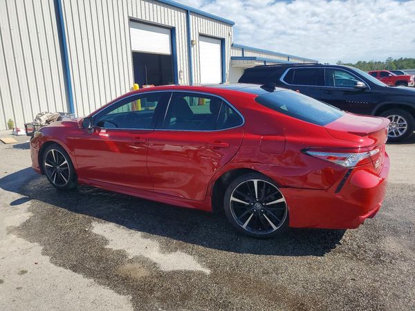 2019 TOYOTA CAMRY XSE