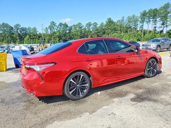 2019 TOYOTA CAMRY XSE