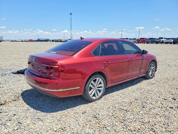 2019 VOLKSWAGEN PASSAT Wolfsburg