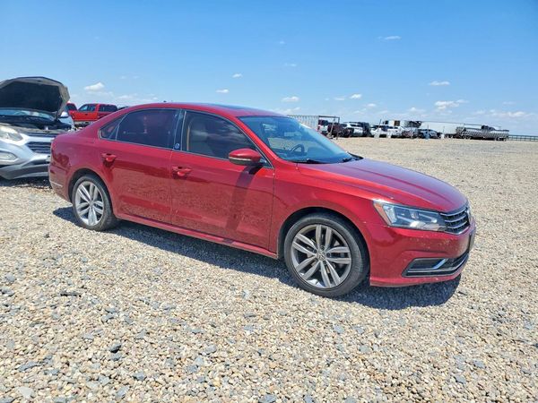 2019 VOLKSWAGEN PASSAT Wolfsburg