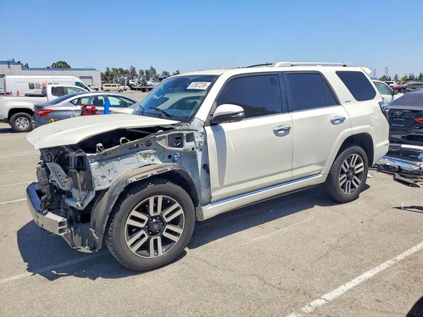 2022 TOYOTA 4RUNNER Limited