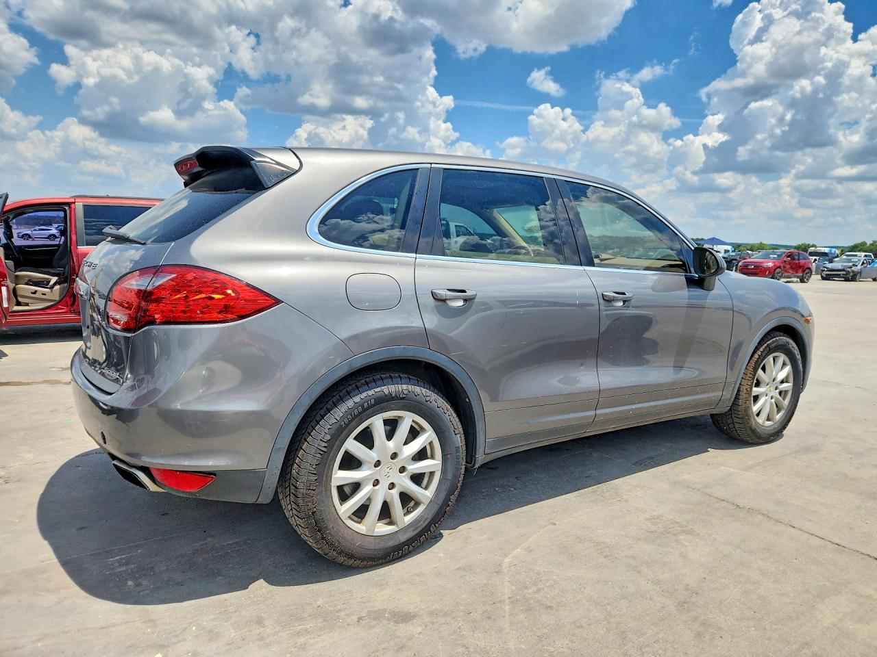 2011 PORSCHE CAYENNE