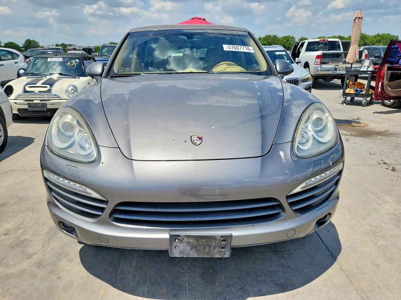 2011 PORSCHE CAYENNE