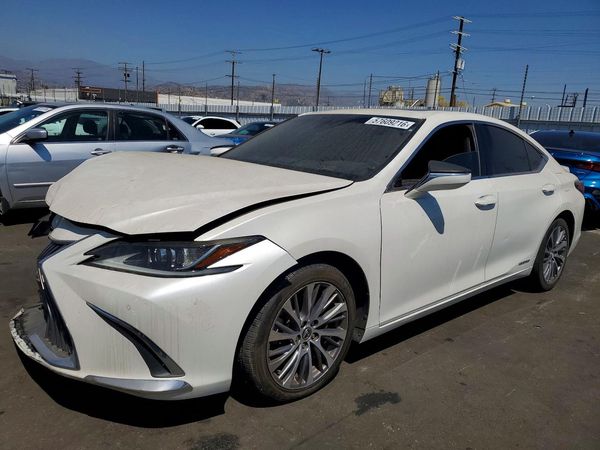 2020 LEXUS ES
