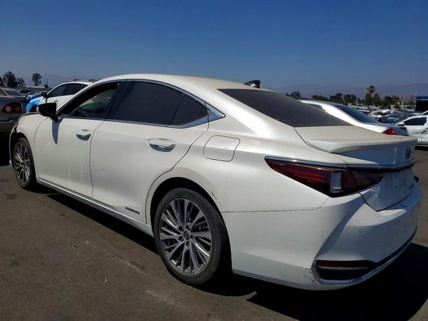 2020 LEXUS ES