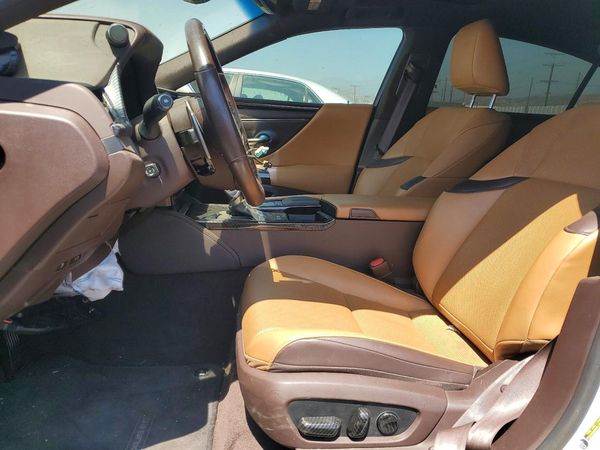 2020 LEXUS ES