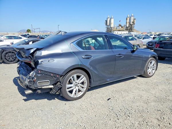 2021 LEXUS IS 300 Comfort