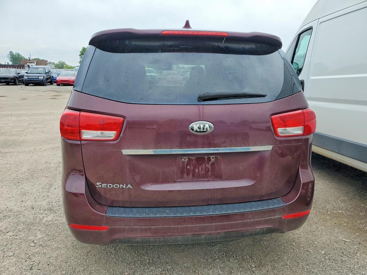 2016 KIA SEDONA L - Low level