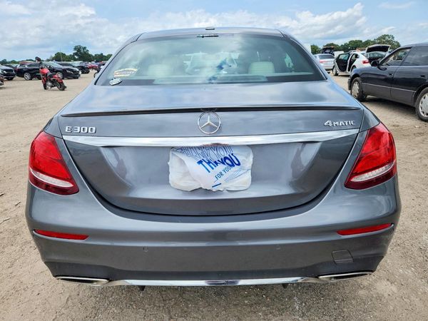 2017 MERCEDES-BENZ E