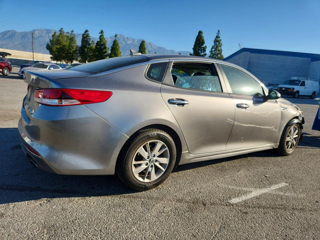 2016 KIA OPTIMA GL