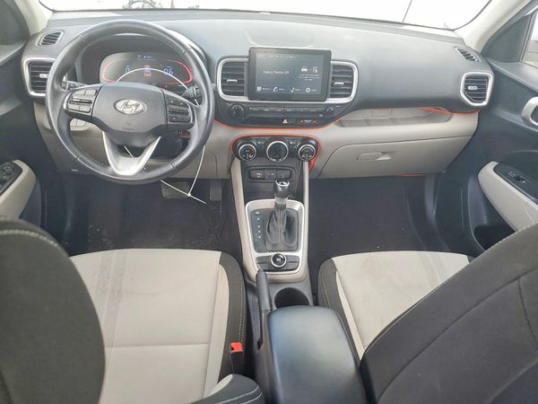 2023 HYUNDAI VENUE SEL, Limited