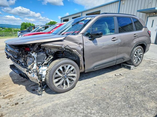 2025 SUBARU FORESTER