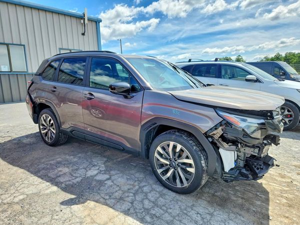 2025 SUBARU FORESTER