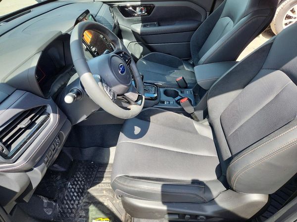 2025 SUBARU FORESTER