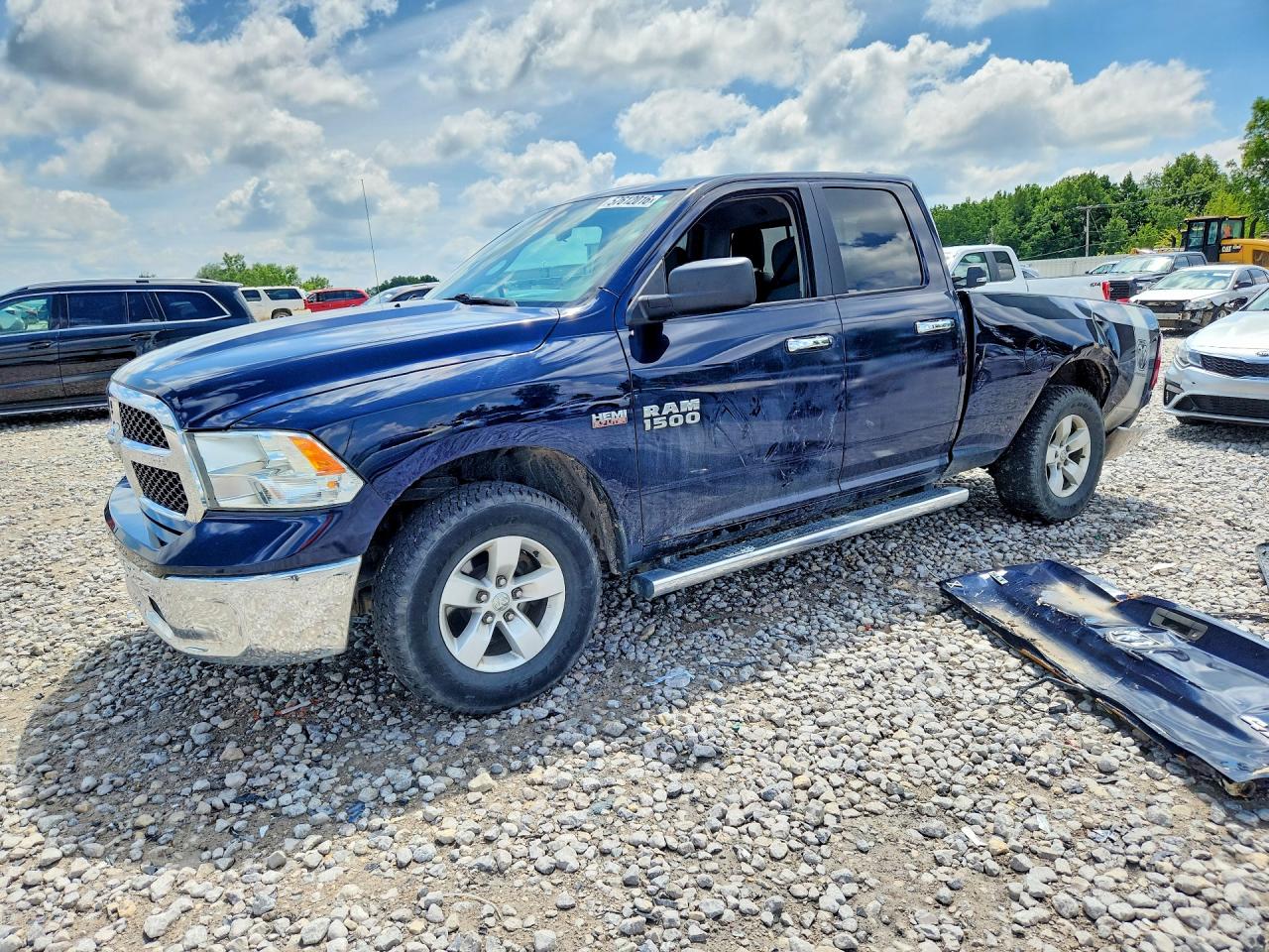 2017 RAM 1500 SLT QUAD CAB 4X4