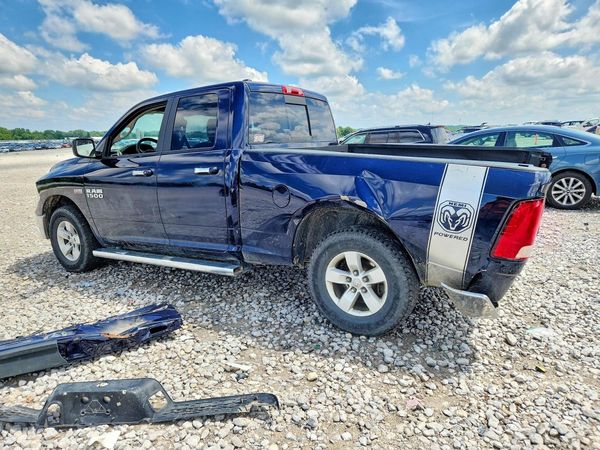 2017 RAM 1500 SLT QUAD CAB 4X4