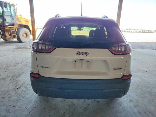 2020 JEEP CHEROKEE LATITUDE PLUS 4X4