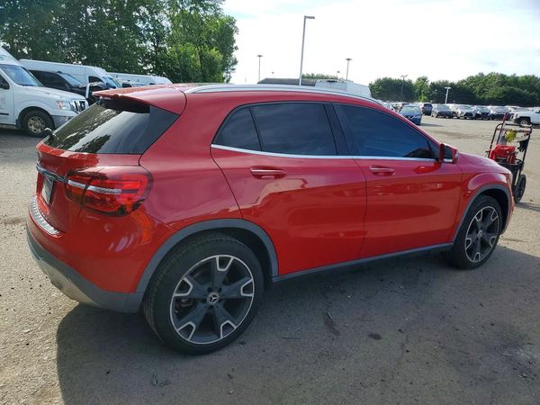 2019 MERCEDES-BENZ GLA GLA250