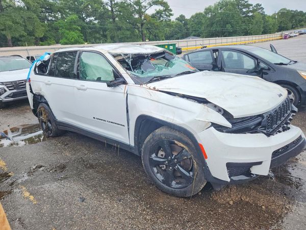 2021 JEEP GRAND CHEROKEE L LAREDO 4X4