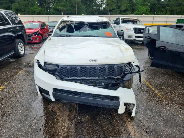 2021 JEEP GRAND CHEROKEE L LAREDO 4X4