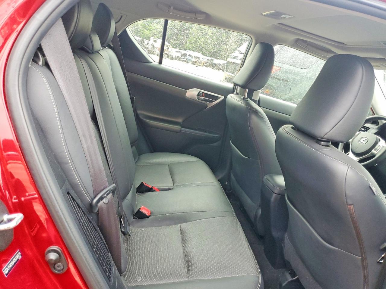 2011 LEXUS CT 200h