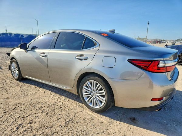 2017 LEXUS ES