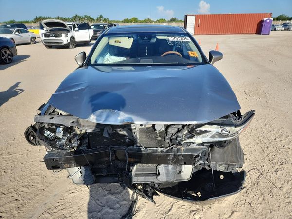 2017 LEXUS ES