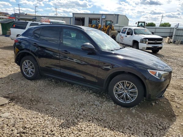 2022 ALFA ROMEO STELVIO