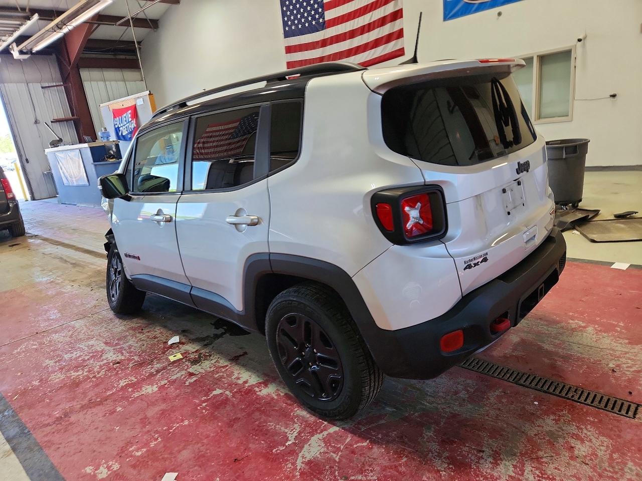2018 JEEP RENEGADE TRAILHAWK 4X4