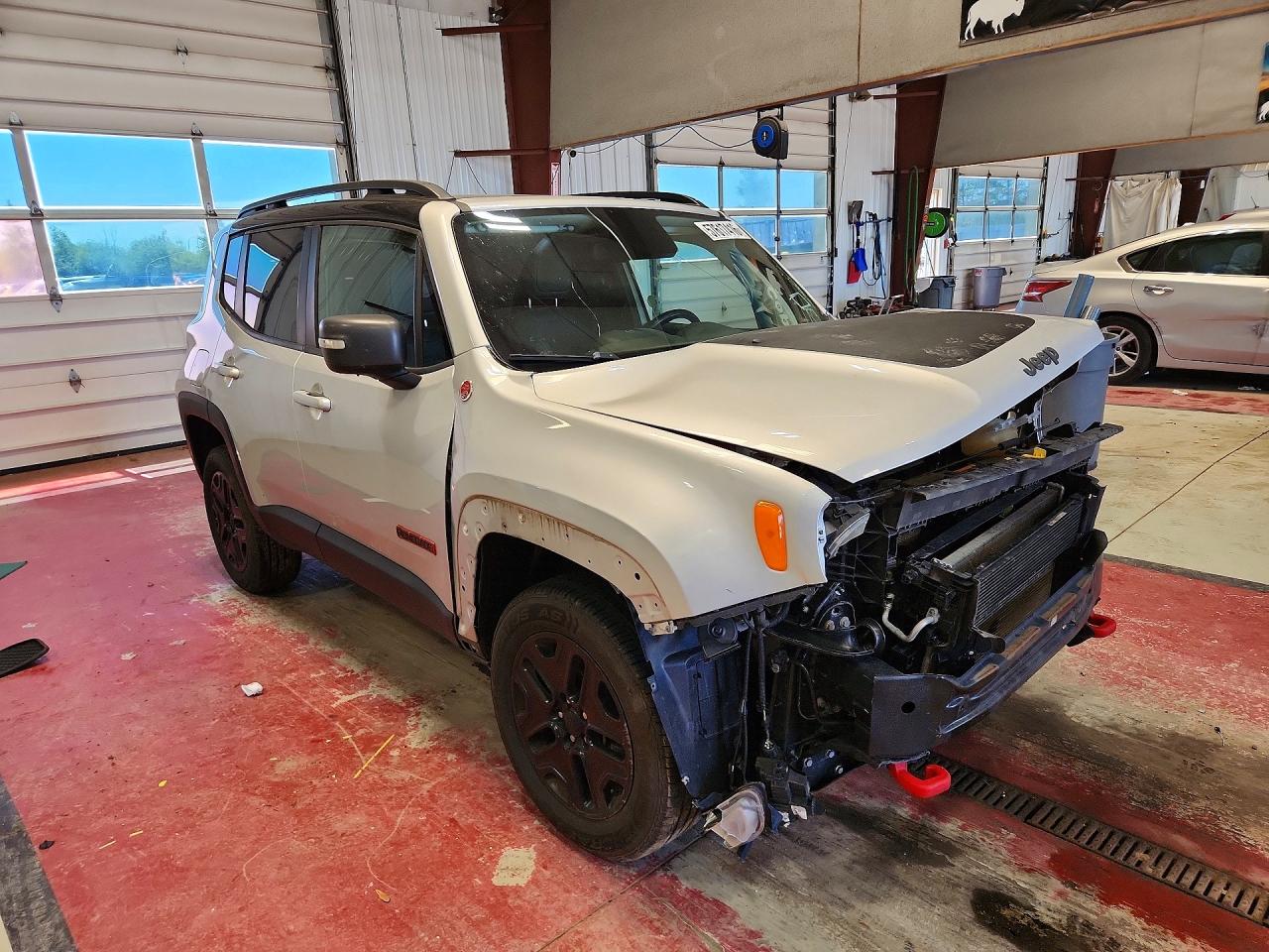 2018 JEEP RENEGADE TRAILHAWK 4X4