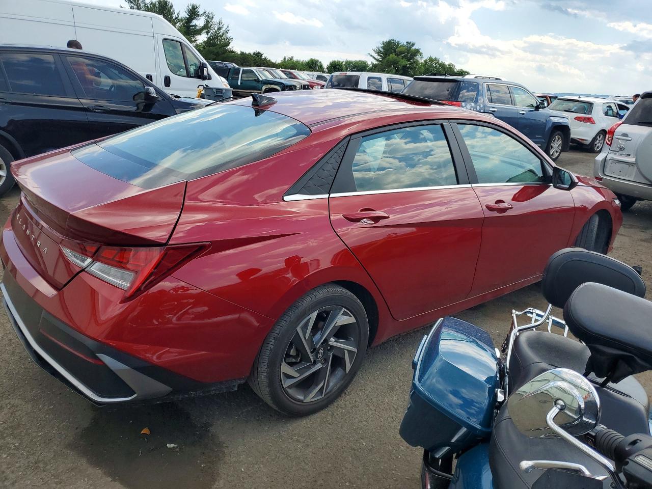 2024 HYUNDAI ELANTRA SEL w/ Convenience Pkg