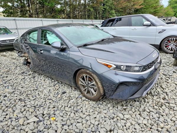 2022 KIA FORTE FE, LXS