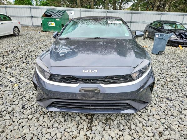 2022 KIA FORTE FE, LXS