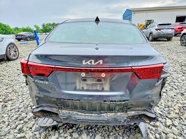 2022 KIA FORTE FE, LXS