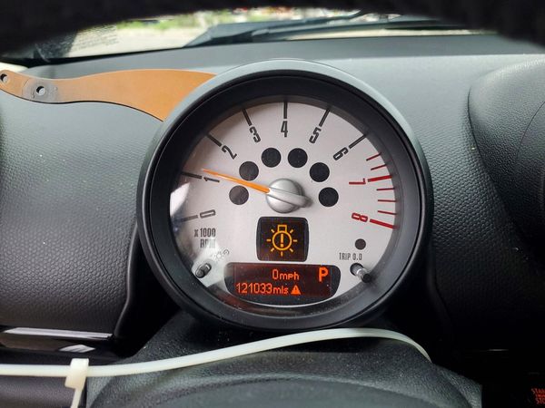 2014 MINI COOPER
