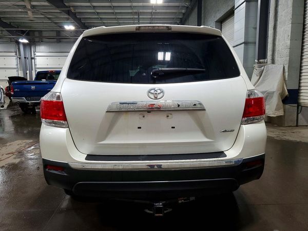 2013 TOYOTA HIGHLANDER Base/Hybrid