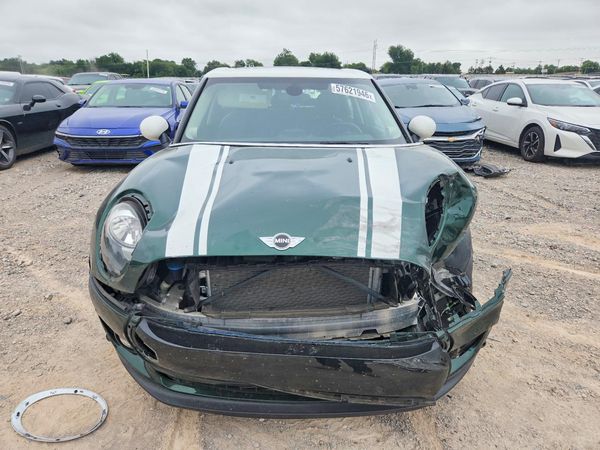 2018 MINI COOPER