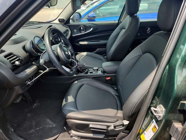 2018 MINI COOPER