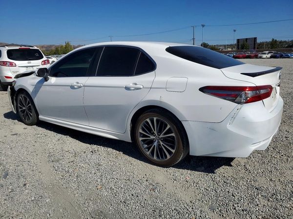 2018 TOYOTA CAMRY